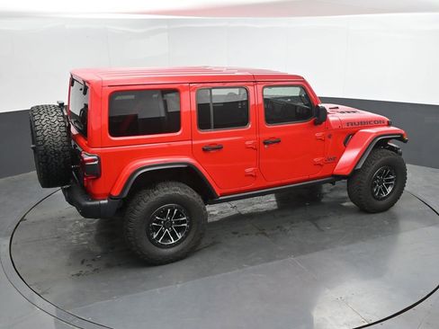 Used 2025 Jeep Wrangler Unlimited Rubicon AWD/4WD image 34