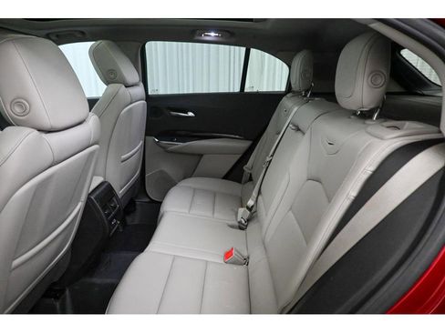 Used 2023 Cadillac XT4 Premium Luxury image 26