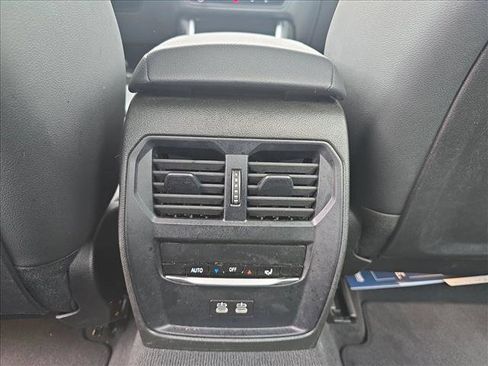 Used 2024 BMW 330e w/ Convenience Package image 16