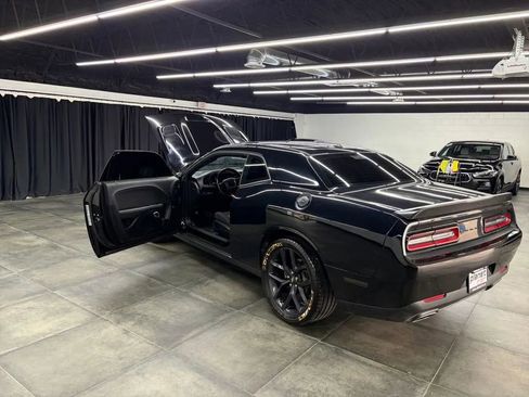 Used 2023 Dodge Challenger SXT w/ Blacktop Package RWD image 28
