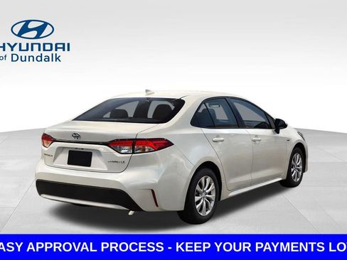 Used 2024 Toyota Corolla LE image 2