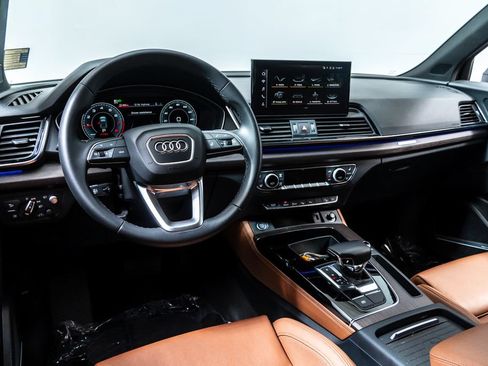 Used 2023 Audi Q5 2.0T Prestige w/ Prestige Package AWD/4WD image 4