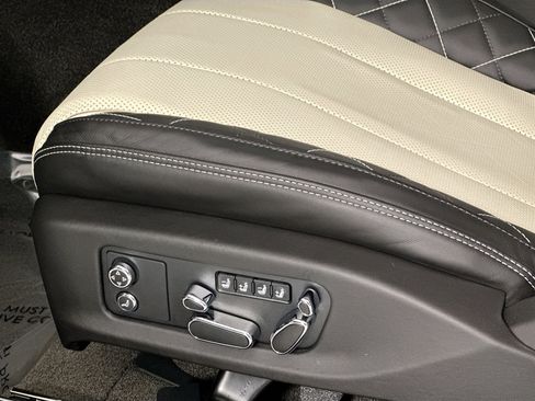 Certified 2020 Bentley Continental GT V8 image 21