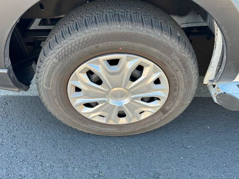 Used 2025 Ford Transit 250 Low Roof w/ Exterior Upgrade Package RWD image 44