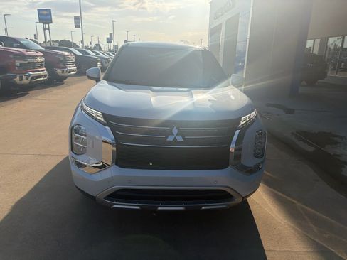 Used 2024 Mitsubishi Outlander SE AWD/4WD image 9