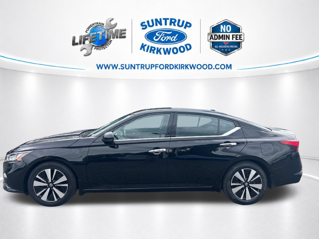 Used 2019 Nissan Altima 2.5 SV FWD image 2