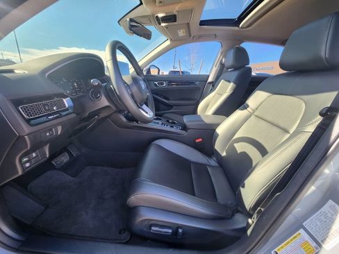 Used 2024 Honda Civic Touring image 10