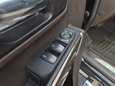 Used 2022 Chevrolet Silverado 3500 LT w/ Convenience Package AWD/4WD image 13