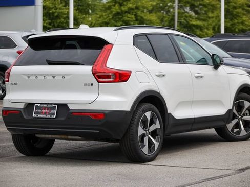 Certified 2026 Volvo XC40 B5 Plus AWD/4WD image 25