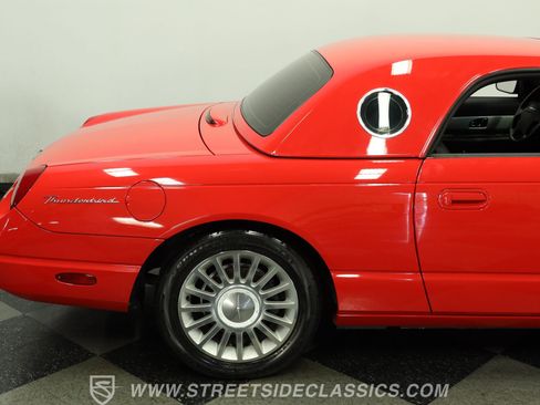 Used 2005 Ford Thunderbird RWD image 28