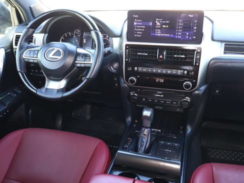 Used 2023 Lexus GX 460 Premium image 11