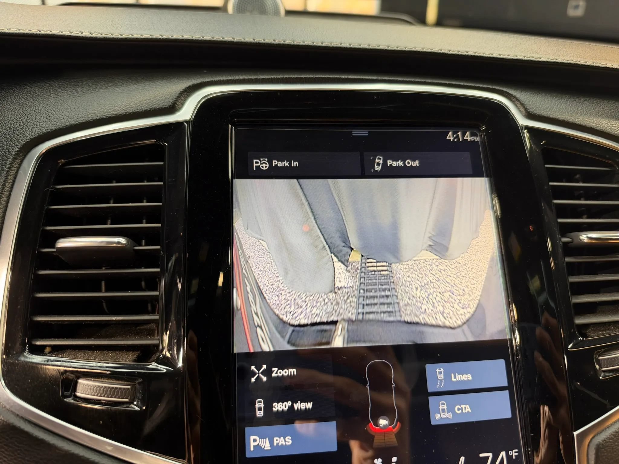Used 2018 Volvo XC90 T8 Inscription w/ Convenience Package AWD/4WD image 16
