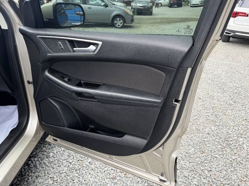 Used 2017 Ford Edge SEL AWD/4WD image 14