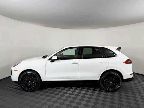 Used 2017 Porsche Cayenne Platinum Edition AWD/4WD image 17