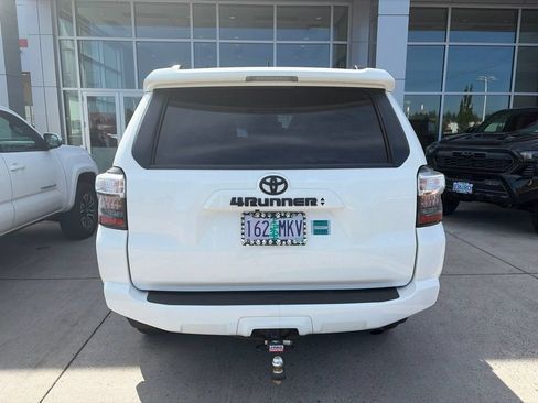 Certified 2023 Toyota 4Runner SR5 Premium w/ Moonroof Package AWD/4WD image 5