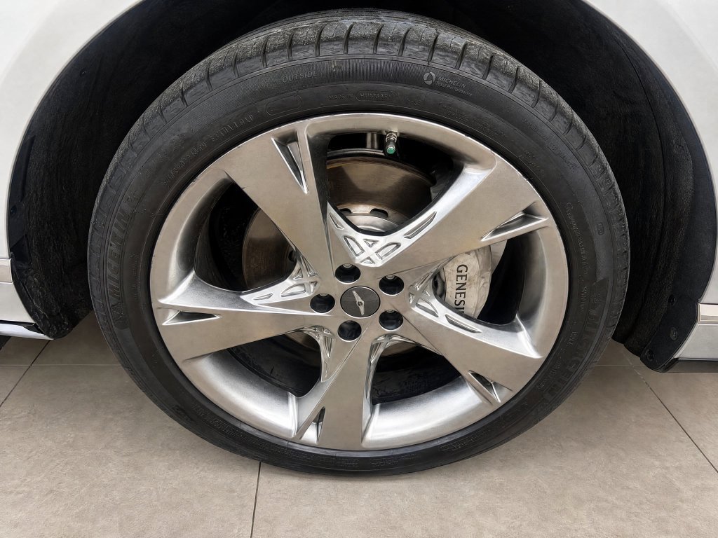 Used 2024 Genesis GV80 3.5T w/ Prestige Package AWD/4WD image 16