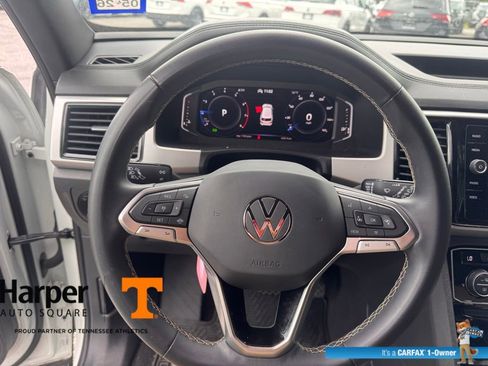 Used 2023 Volkswagen Atlas Cross Sport SE w/ Panoramic Sunroof Package FWD image 17