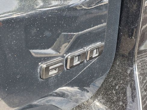 Used 2023 Cadillac Escalade Premium Luxury RWD image 7