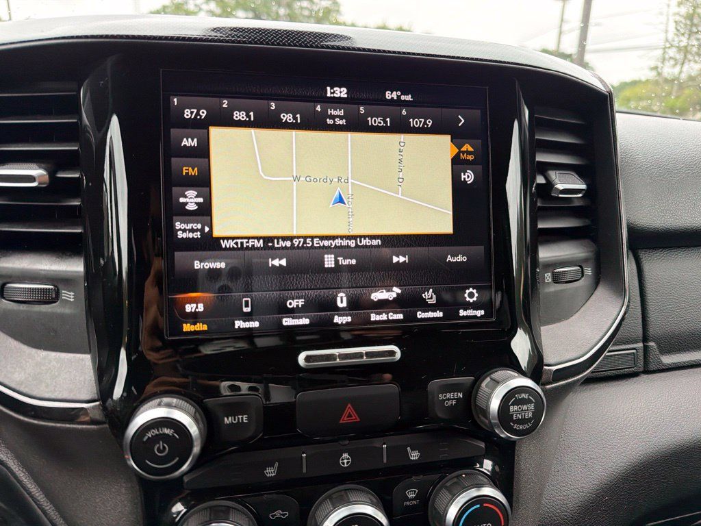 Used 2021 RAM 1500 Big Horn w/ Built-to-serve Edition AWD/4WD image 10