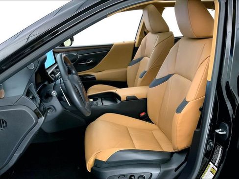 Used 2025 Lexus ES 350 Ultra Luxury w/ Accessory Package (Z2) FWD image 13