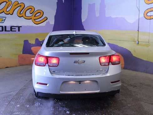 Used 2015 Chevrolet Malibu LT image 7