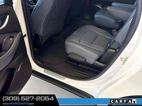 Used 2019 Buick Enclave Essence w/ Experience Buick Package AWD/4WD image 15