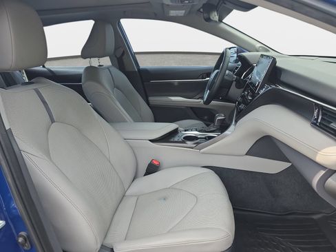 Used 2023 Toyota Camry XLE w/ Navigation Package FWD image 10