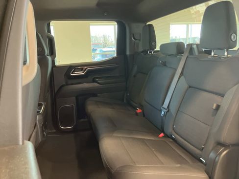 Used 2023 Chevrolet Silverado 1500 LT w/ Z71 Off-Road Package image 24