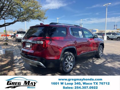 Used 2023 GMC Acadia SLT AWD/4WD image 7