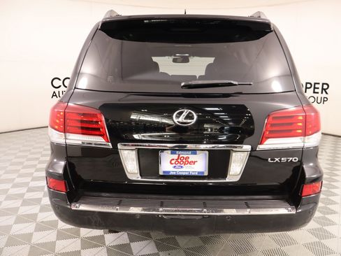Used 2015 Lexus LX 570 4WD image 27