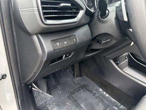 Used 2023 Hyundai Santa Fe SE image 22