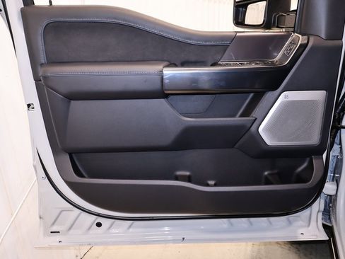 New 2026 Ford F450 Platinum w/ FX4 Off-Road Package image 9