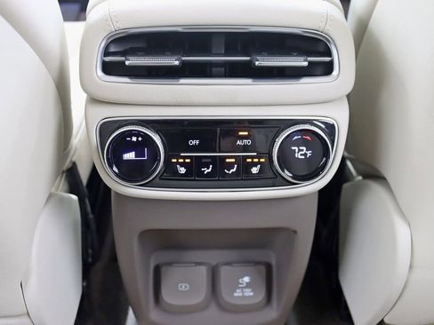 Used 2023 Genesis GV80 3.5T Advanced + image 27