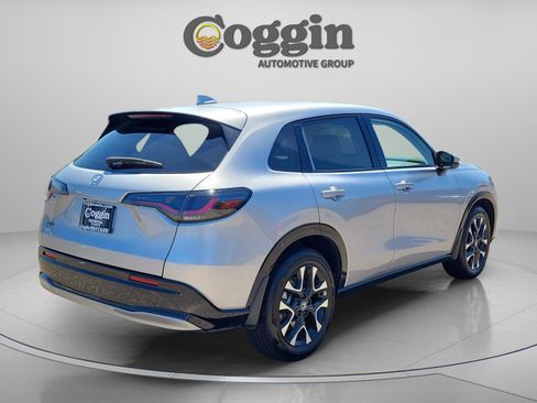 Used 2026 Honda HR-V EX-L image 5