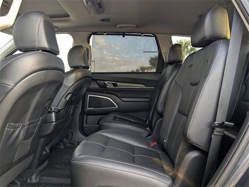 Certified 2022 Kia Telluride EX w/ EX Premium Package image 18