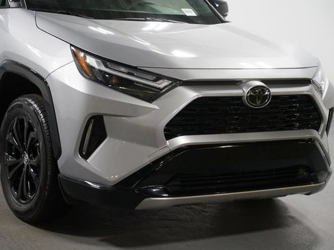Certified 2025 Toyota RAV4 XSE AWD/4WD image 4