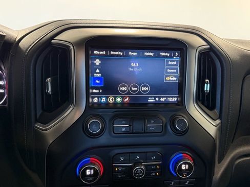 Used 2021 Chevrolet Silverado 1500 LT Trail Boss w/ Convenience Package II image 18