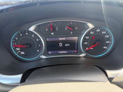 Used 2022 Chevrolet Traverse LT AWD/4WD image 7