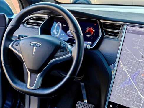 Used 2017 Tesla Model X 100D AWD/4WD image 19