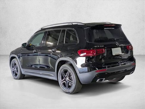 Certified 2026 Mercedes-Benz GLB 250 image 8