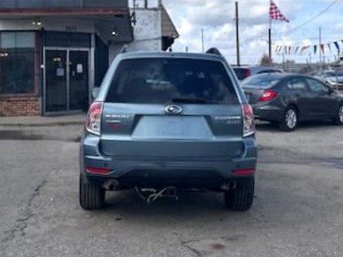 Used 2010 Subaru Forester 2.5X Limited image 4