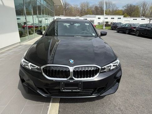 Used 2025 BMW 330i xDrive Sedan w/ Convenience Package image 4