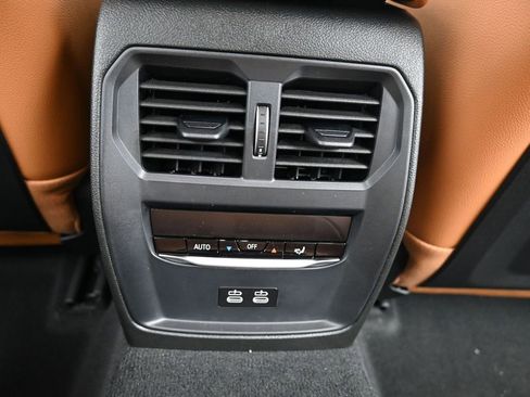 New 2026 BMW 330i Sedan w/ M Sport Package image 32