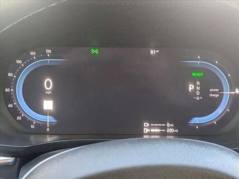 Used 2022 Volvo XC60 T8 Inscription Expression w/ Advanced Package image 11