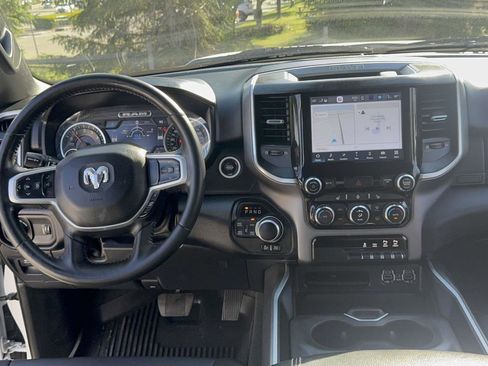 Used 2022 RAM 1500 Big Horn AWD/4WD image 18