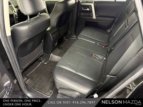 Used 2022 Toyota 4Runner Limited AWD/4WD image 32