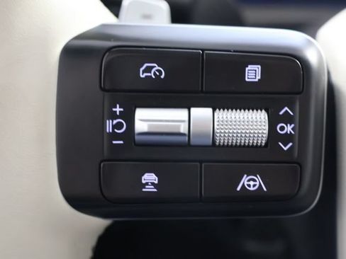 Certified 2025 Hyundai Santa Fe Calligraphy AWD/4WD image 11
