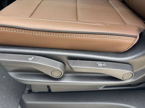 New 2026 Chevrolet Suburban High Country AWD/4WD image 19