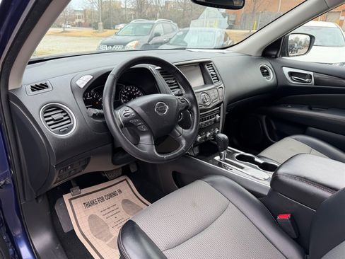 Used 2019 Nissan Pathfinder SV w/ Rock Creek Edition image 13