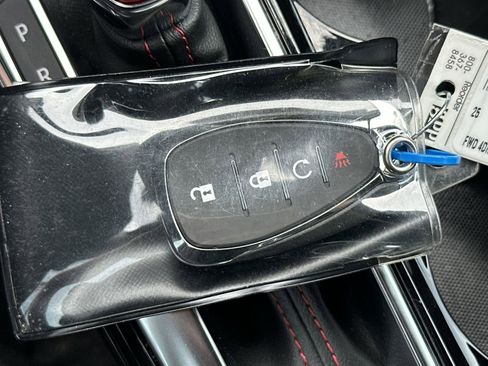 Used 2025 Chevrolet Trax RS w/ Driver Confidence Package FWD image 34